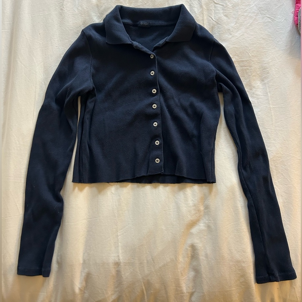 J. Galt collared button long sleeved crop top